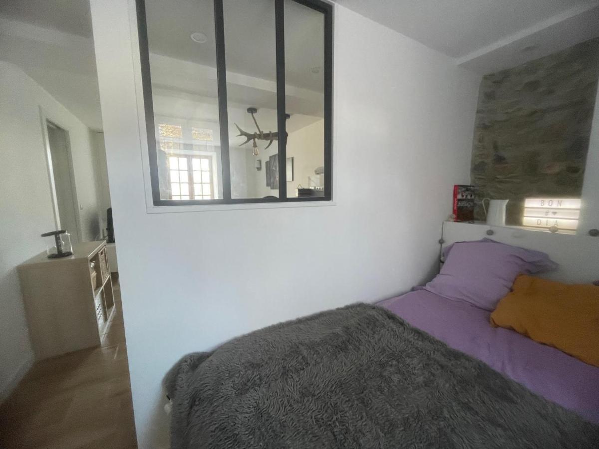 Appartement Avec Chambre Ouverte Bourg-Madame Bagian luar foto