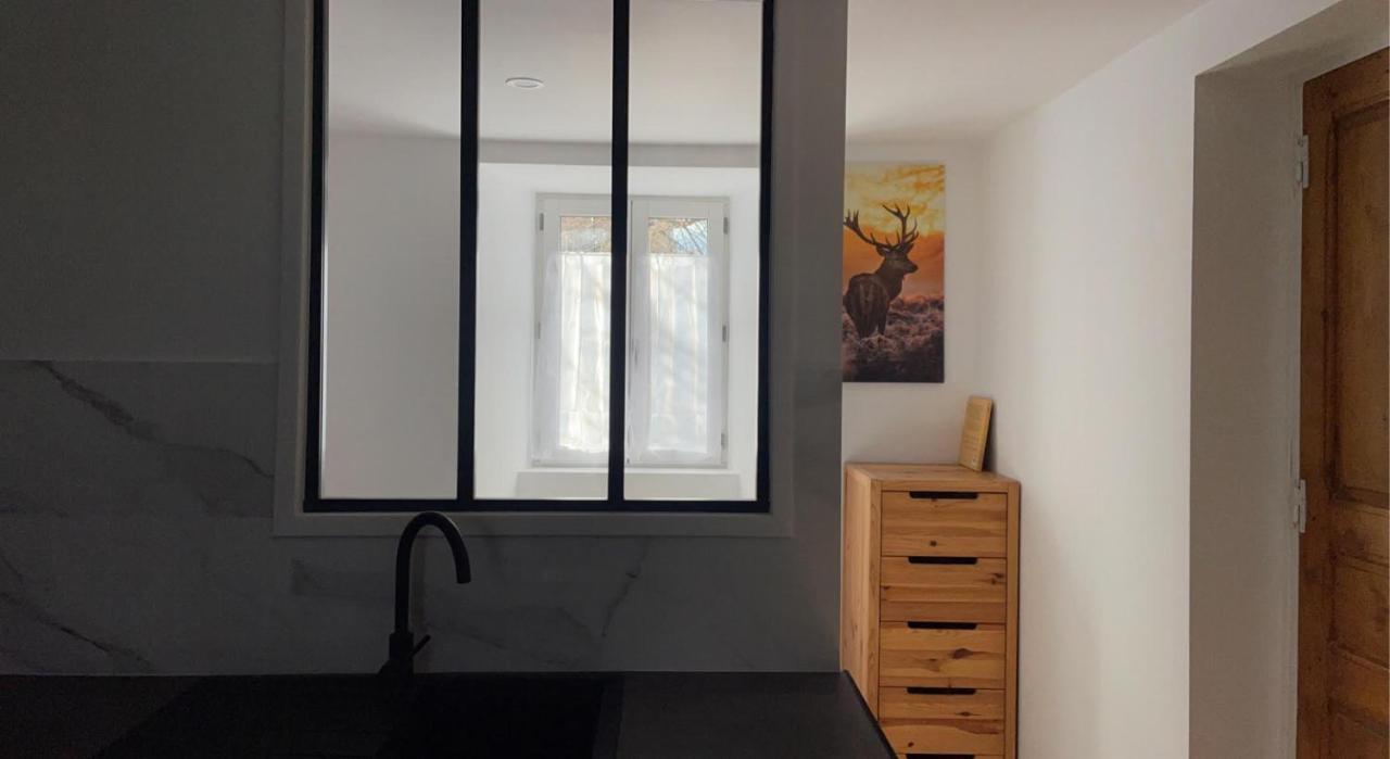 Appartement Avec Chambre Ouverte Bourg-Madame Bagian luar foto