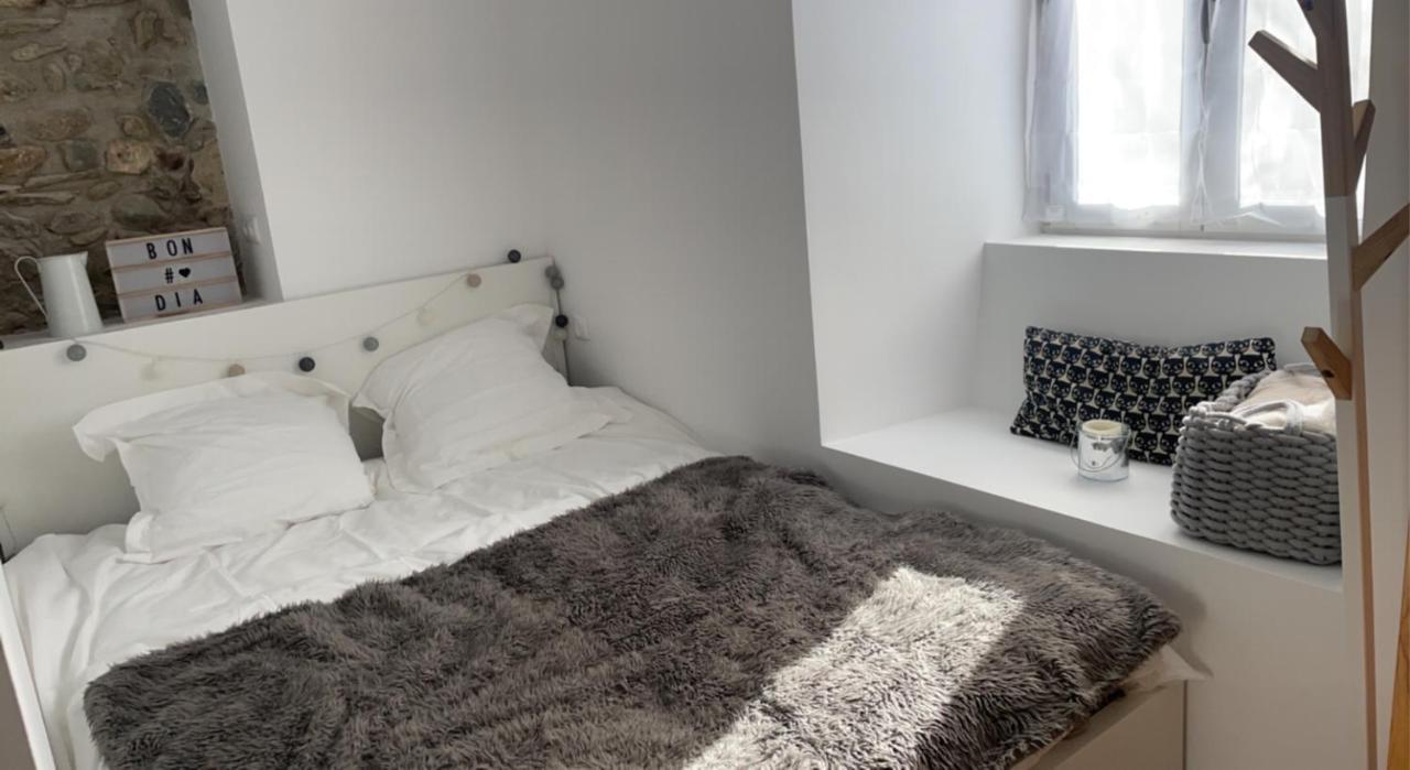 Appartement Avec Chambre Ouverte Bourg-Madame Bagian luar foto